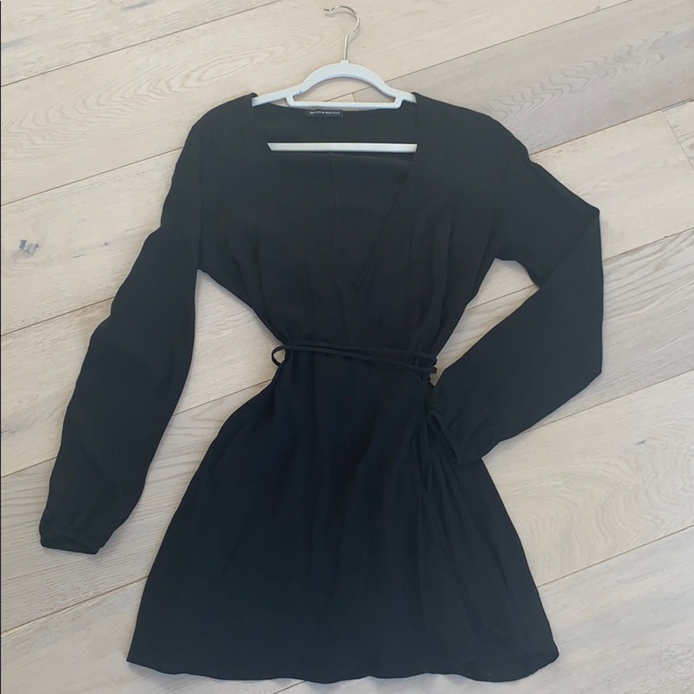 long sleeved black brandy melville wrap dress